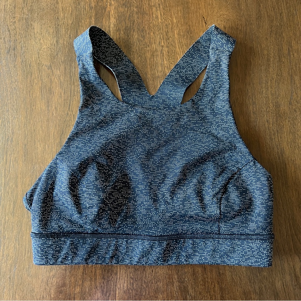 Lululemon Black Fast Free High Neck Razorback Sports Bra Size 8 - Like New